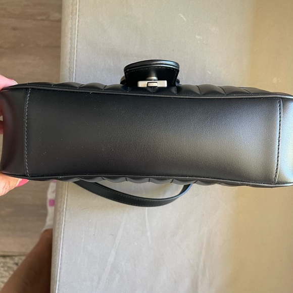 *BRAND NEW* 2022 Black Gucci Marmont chain handbag - Picture 4 of 6